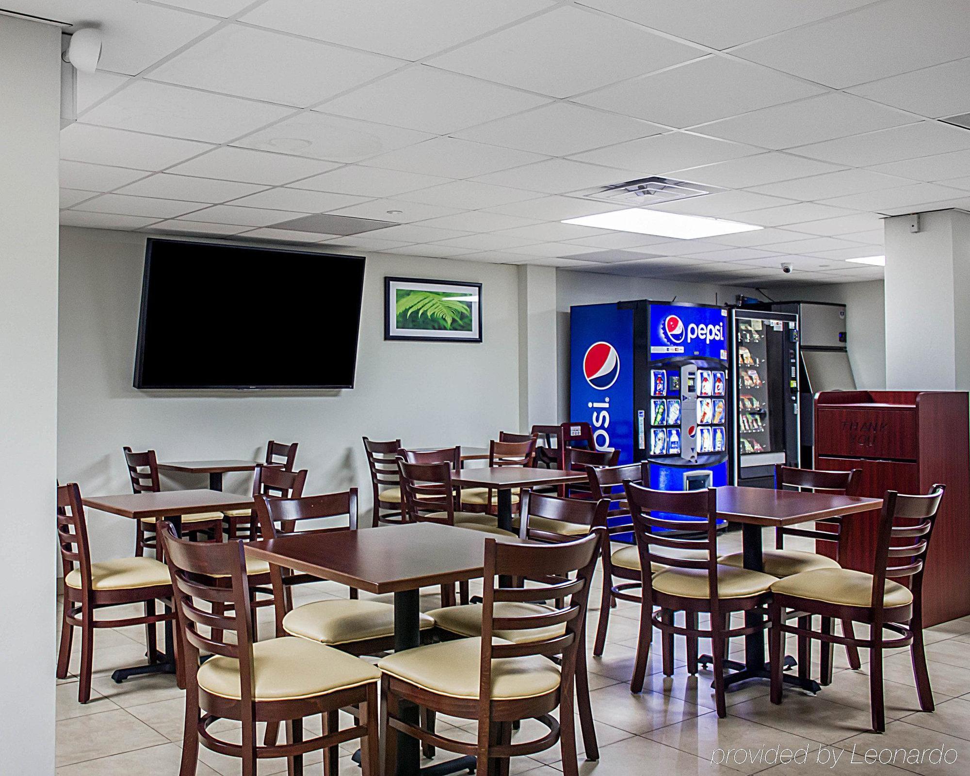 Days Inn By Wyndham Brooklyn Borough Park New York Extérieur photo