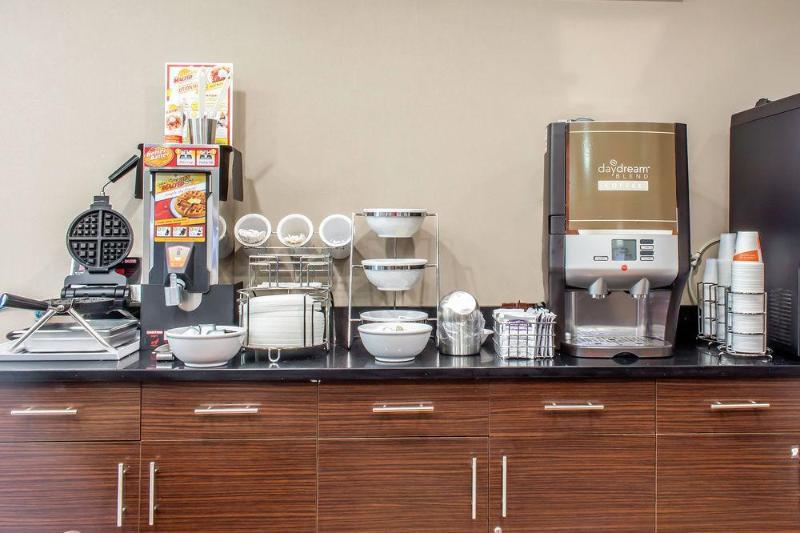 Days Inn By Wyndham Brooklyn Borough Park New York Extérieur photo