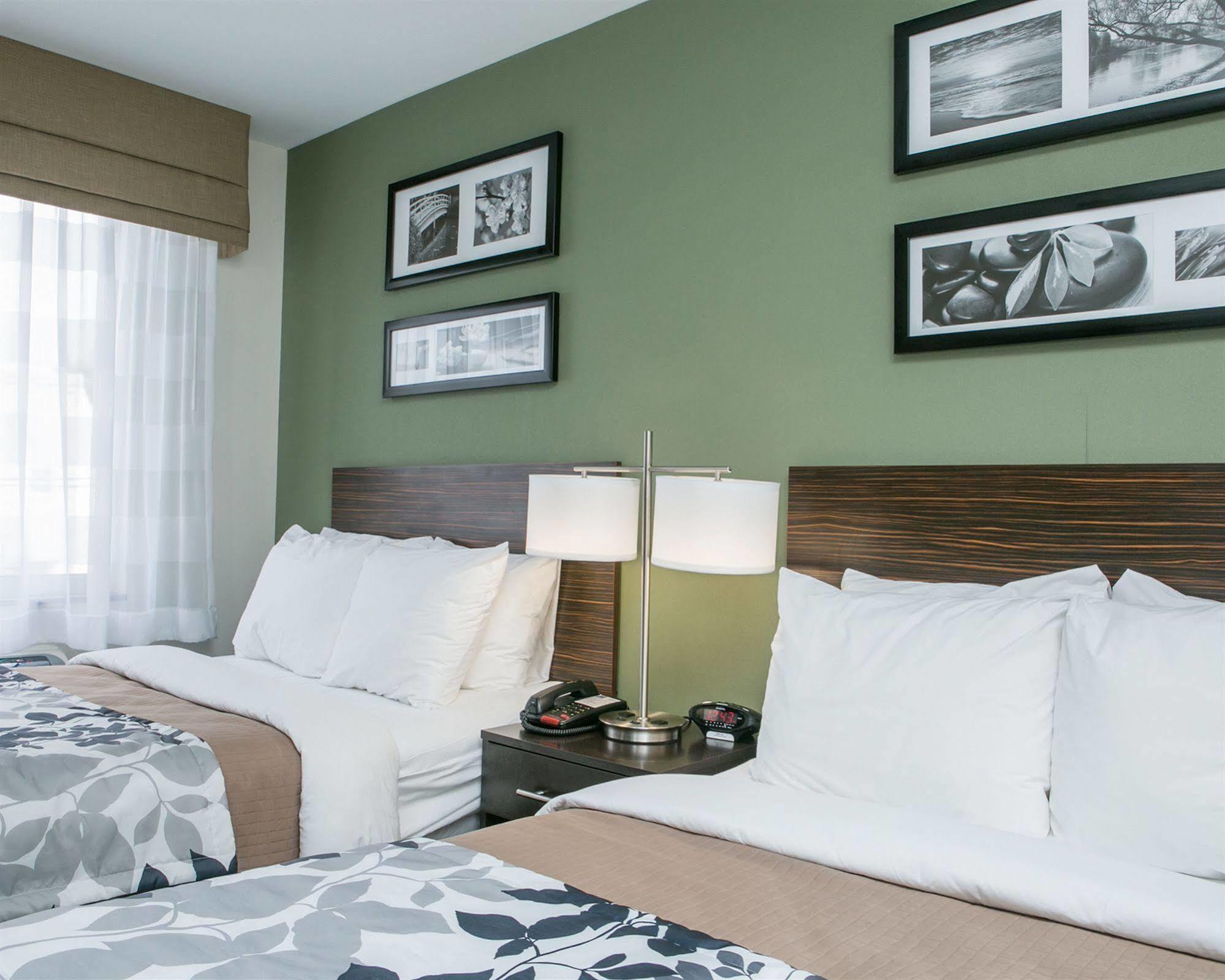 Days Inn By Wyndham Brooklyn Borough Park New York Extérieur photo